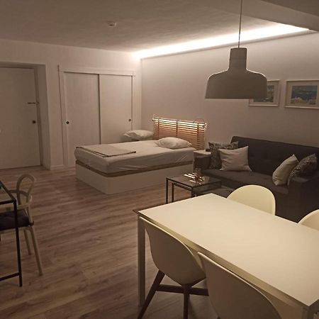 Apartamento C Y L ตอร์เรโมลิโนส ภายนอก รูปภาพ