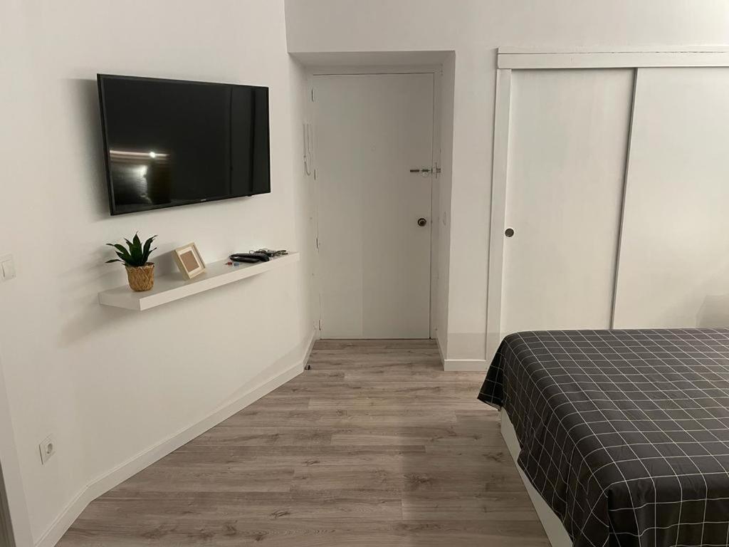 Apartamento C Y L ตอร์เรโมลิโนส ภายนอก รูปภาพ