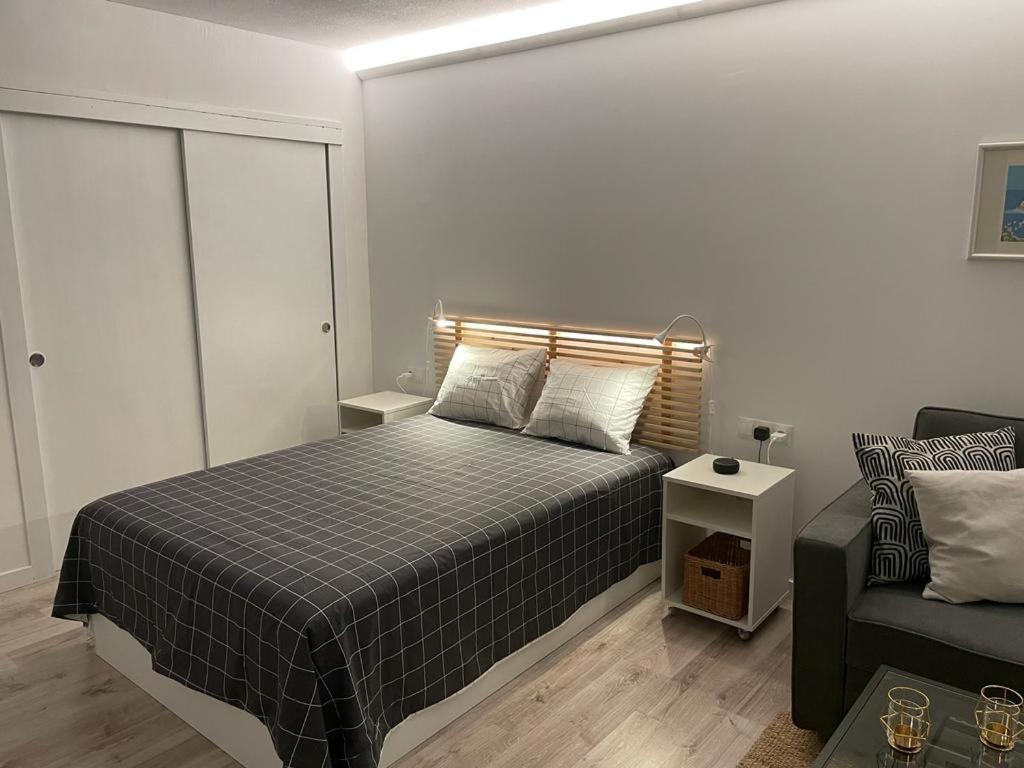 Apartamento C Y L ตอร์เรโมลิโนส ภายนอก รูปภาพ