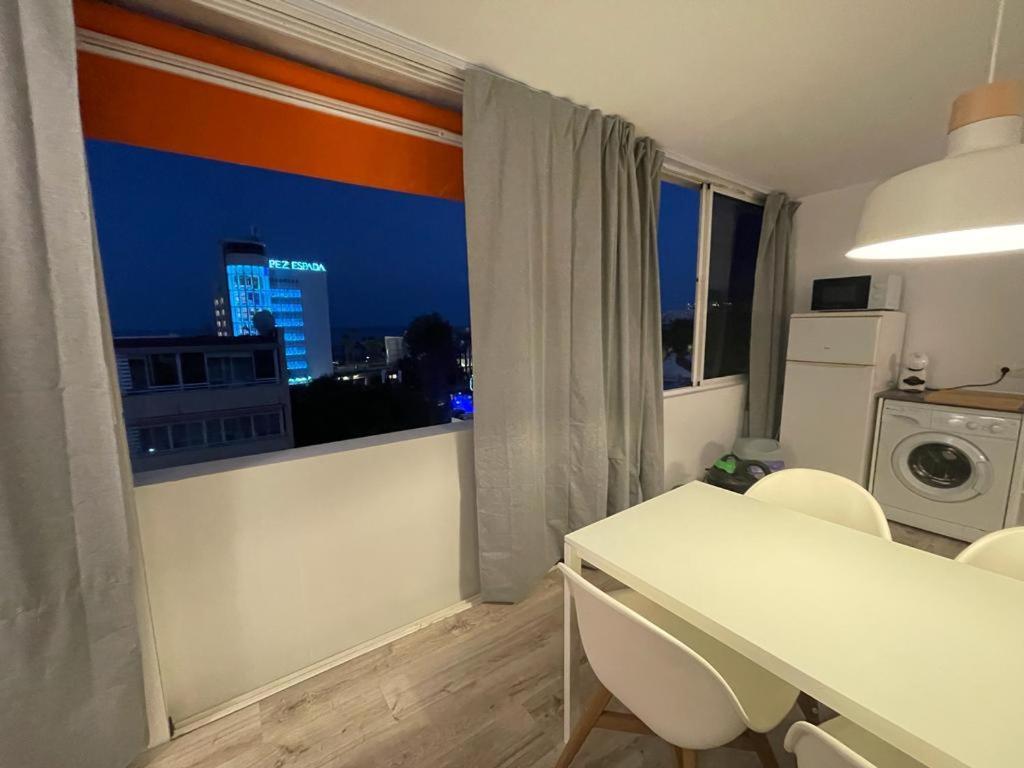 Apartamento C Y L ตอร์เรโมลิโนส ภายนอก รูปภาพ