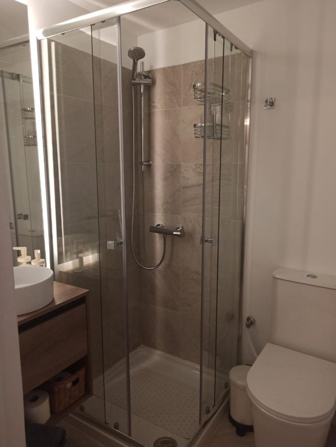 Apartamento C Y L ตอร์เรโมลิโนส ภายนอก รูปภาพ